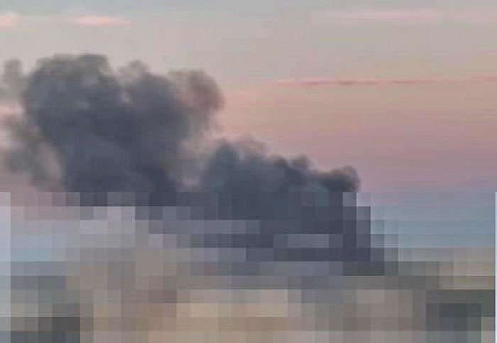 В центре Одессы сильный пожар после атаки российскими дронами-камикадзе