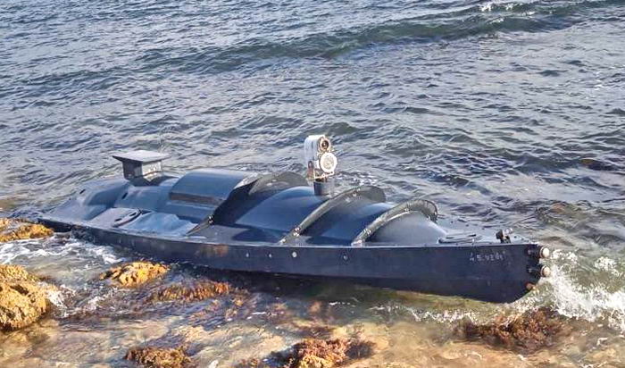Опубликовано видео атаки надводных дронов на корабли россии в Севастополе