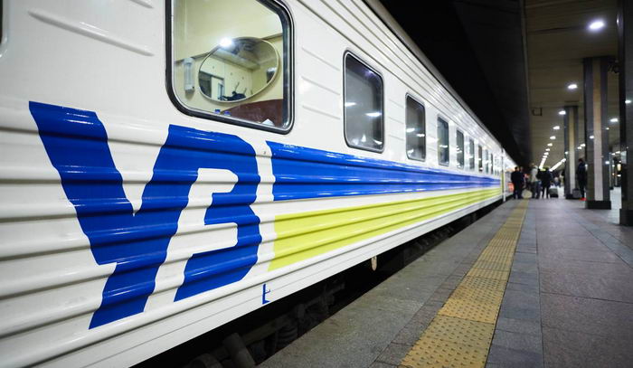 В Николаев впервые за 8 месяцев прибыл пассажирский поезд
