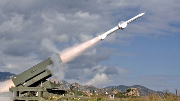 Силы ПВО отразили ракетную атаку рашистов: уничтожено 60 ракет из 70