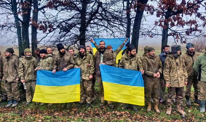 Украина вернула из плена 64 военных