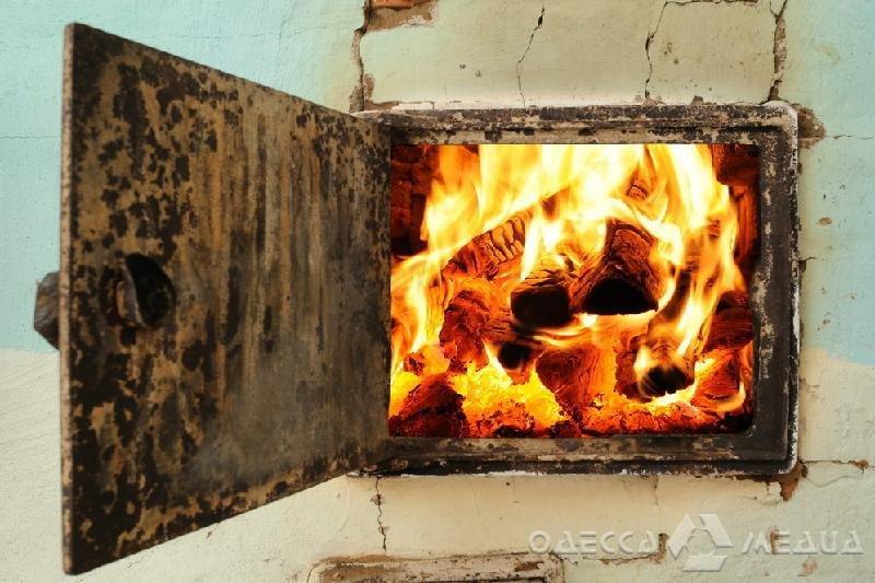 В Одесской области из-за неосторожного розжига печи произошел пожар: пострадал пожилой мужчина