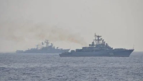 В Черном море два вражеских корабля, но без ракетоносцев