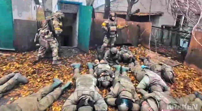 Подразделение KRAKEN штурмует позиции российских окупантов (видео)