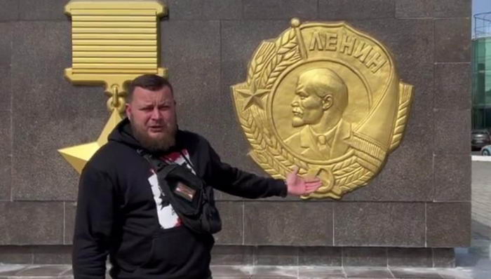 Одесский активист призвал власти демонтировать Ленина и советскую звезду на площади 10 Апреля