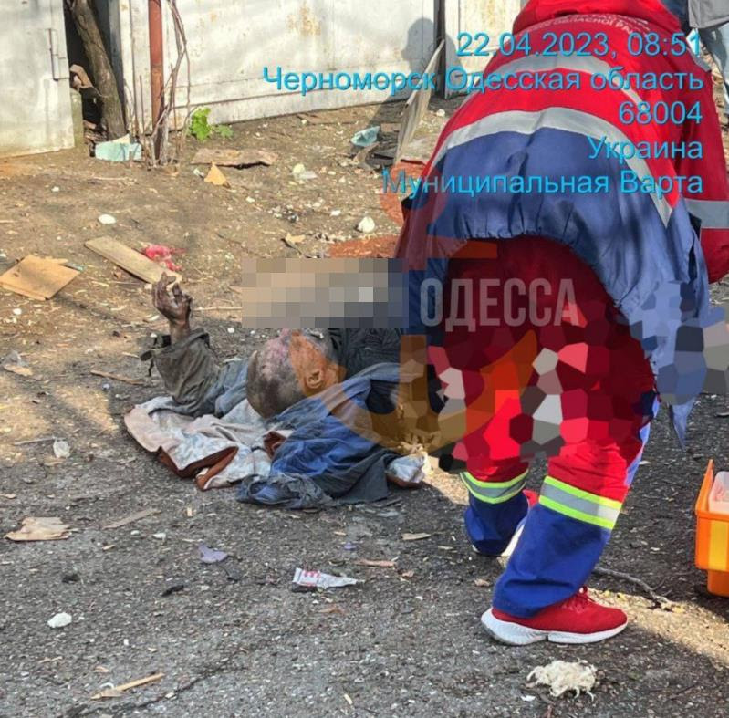 В Черноморске в гараже взорвался боеприпас – мужчине оторвало ноги