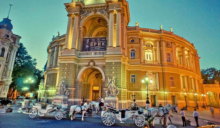 В Одесской опере стартует фестиваль искусств “Бархатный сезон”
