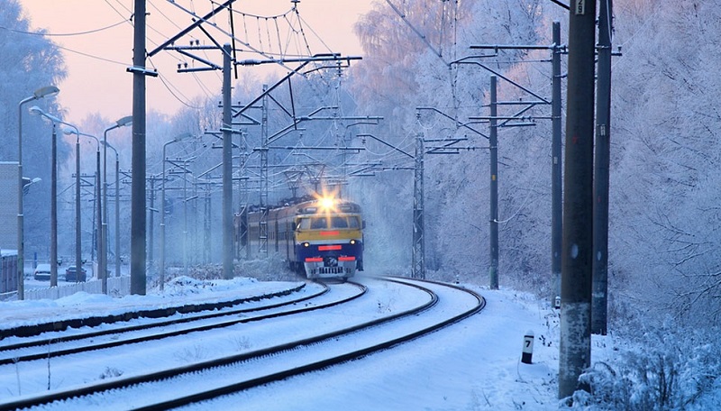 В Україні затримується низка потягів через снігопади
