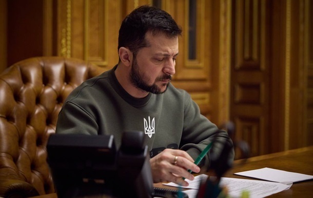 Зеленський провів кадрові перестановки у керівництві ЗСУ