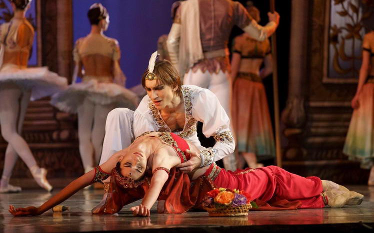 В Одесской опере покажут мистический и страстный балет “Баядерка” Минкуса