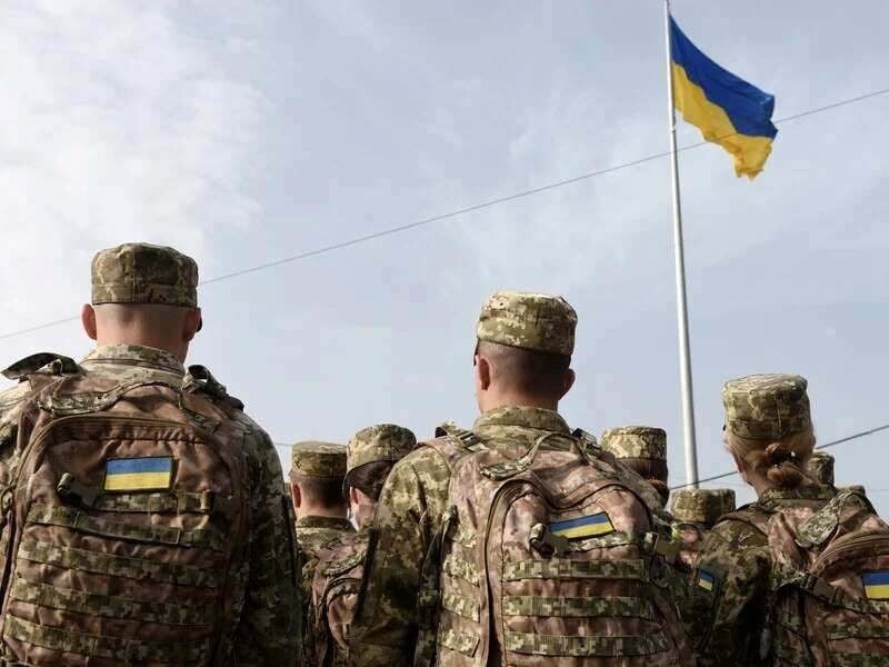 В Украине продолжили мобилизацию и военное положение