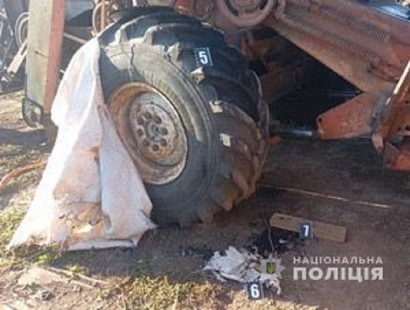 В Білгород-Дністровському районі чоловік з помсти підпалив комбайн односельця