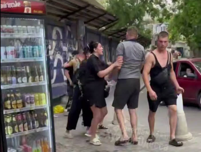В Одессе два подвыпивших мужчины напали на ветерана без ноги