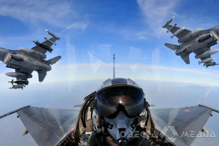 Во время отражения атаки РФ погиб пилот F-16 Максим Устименко во время отражения атаки РФ