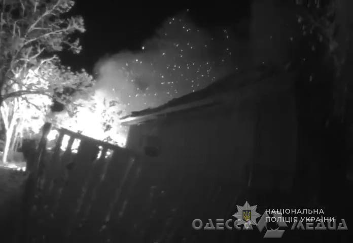 В Белгород-Днестровском полицейские спасли пожилую женщину после дроновой атаки РФ