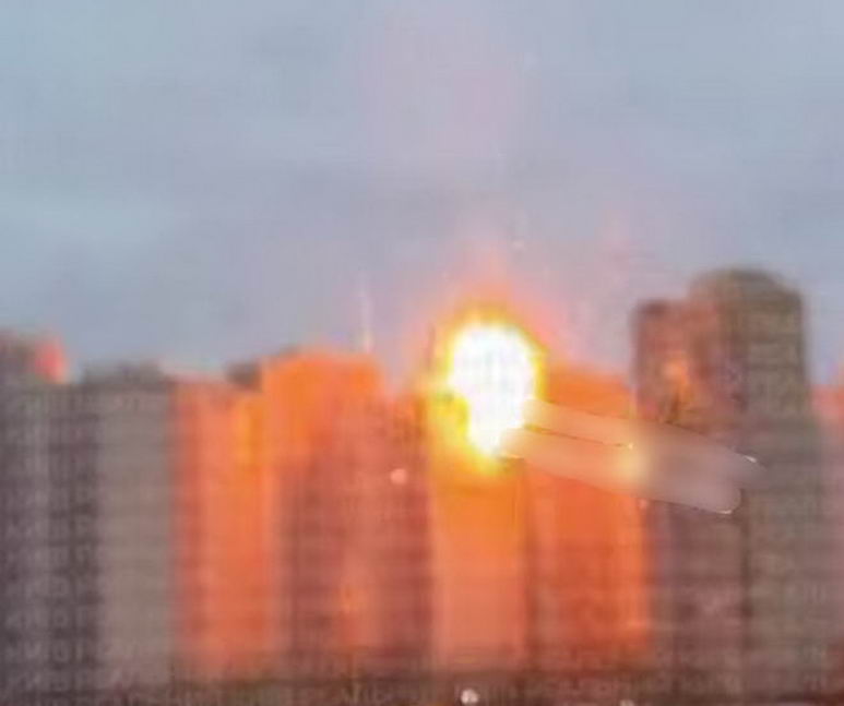 В Киеве российские «шахеды» били по многоэтажным домам – 28 человек ранены