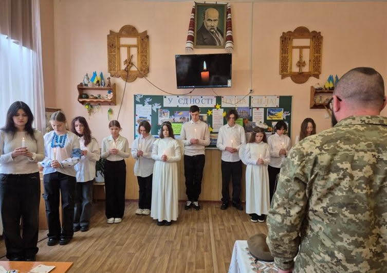 В одесском лицее защитники поговорили с учениками о национальном сознании и патриотизме