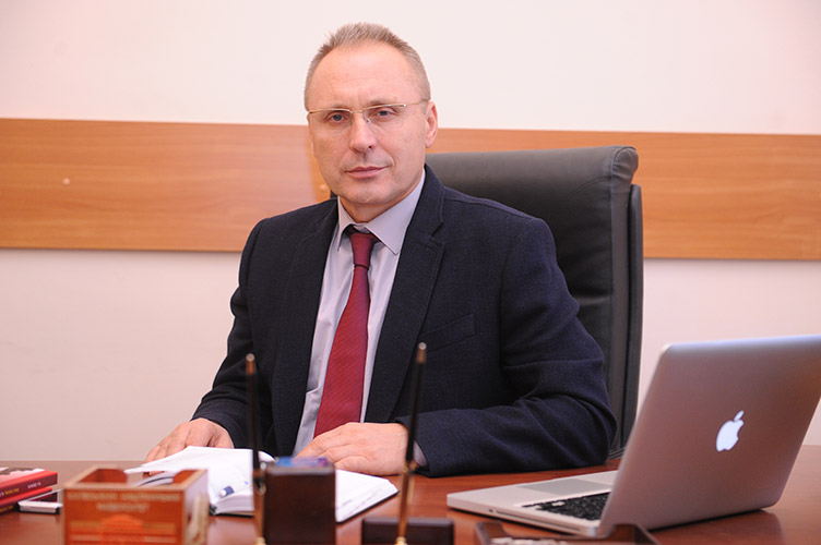 Ректор КНУ Бугров заявив про інформаційну атаку проти нього через майбутні вибори